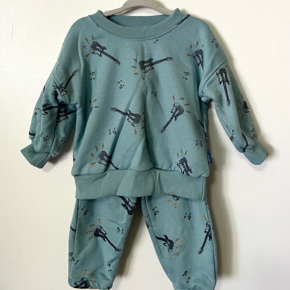 NWOT Gerber Baby Set with Guitar Print